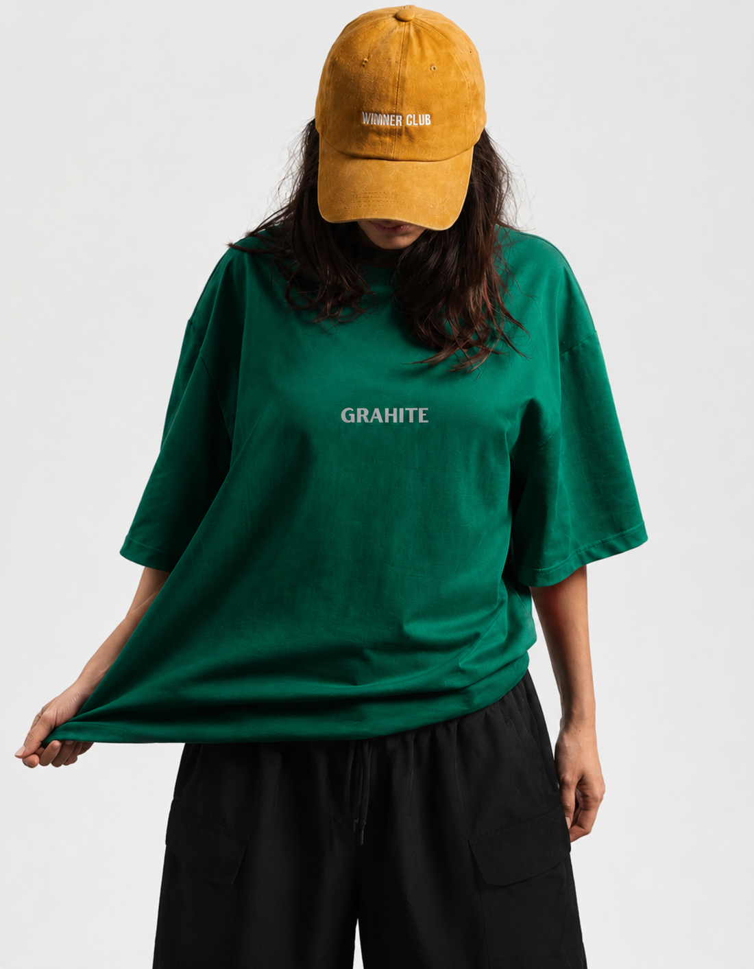 The Psychology of Colours in Streetwear Fashion: How GRAHITE Defines Modern Style